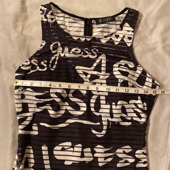 Guess Los Angeles fully lined with built in padded shelf bra dress. Size 10 - Picture 4 of 8